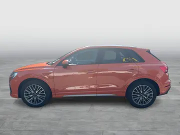AUDI Q3 35TFSI S line ACC AHK Navi  Kam 19Zoll