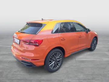 AUDI Q3 35TFSI S line ACC AHK Navi  Kam 19Zoll