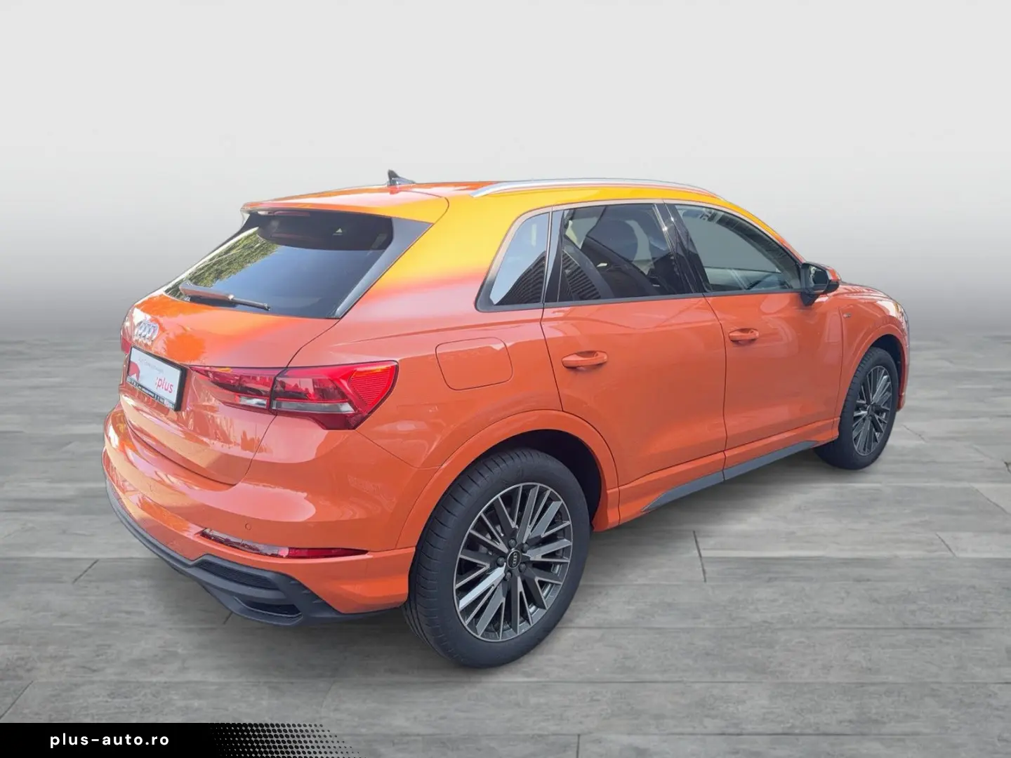 AUDI Q3 35TFSI S line ACC AHK Navi  Kam 19Zoll
