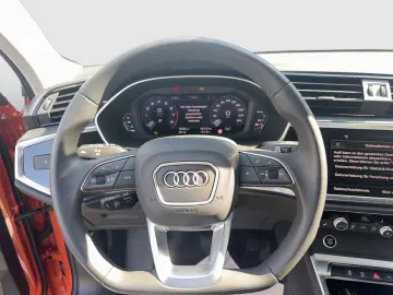 AUDI Q3 35TFSI S line ACC AHK Navi  Kam 19Zoll