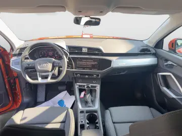 AUDI Q3 35TFSI S line ACC AHK Navi  Kam 19Zoll