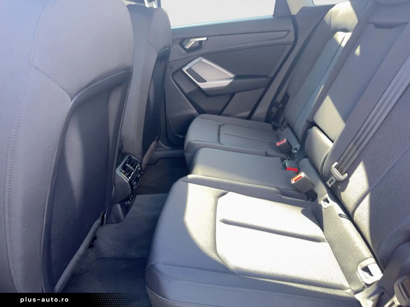 AUDI Q3 35TFSI S line ACC AHK Navi  Kam 19Zoll