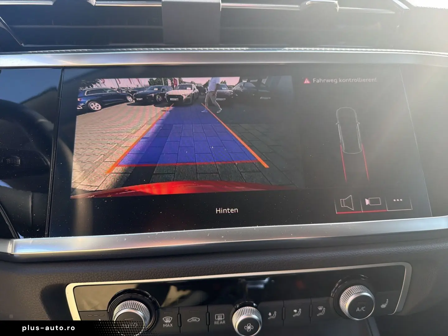 AUDI Q3 35TFSI S line ACC AHK Navi  Kam 19Zoll