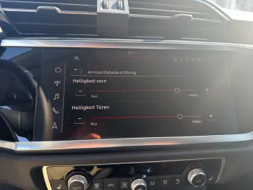AUDI Q3 35TFSI S line ACC AHK Navi  Kam 19Zoll