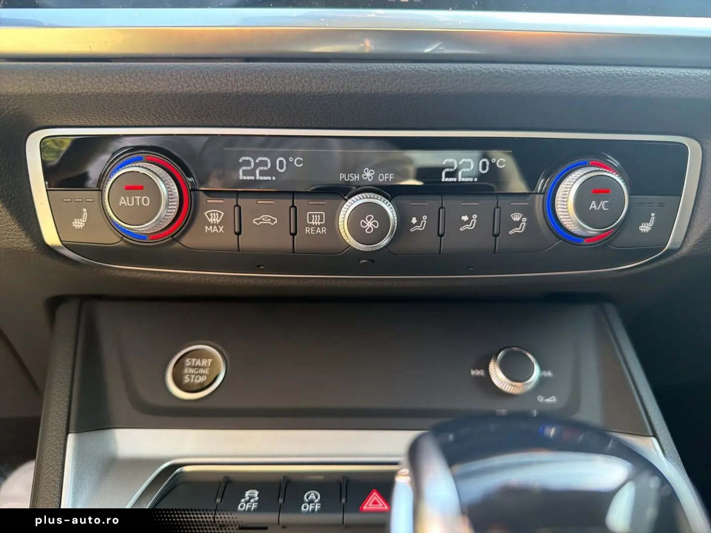 AUDI Q3 35TFSI S line ACC AHK Navi  Kam 19Zoll
