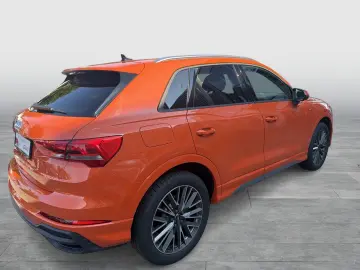 AUDI Q3 35TFSI S line ACC AHK Navi  Kam 19Zoll
