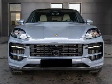 Porsche Cayenne S E-Hybrid Coupe Black Edition