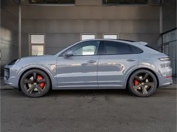 Porsche Cayenne S E-Hybrid Coupe Black Edition
