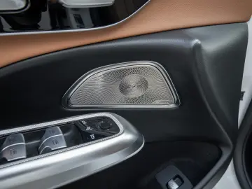 Mercedes-Benz E 450 4MATIC Superscreen Burmester 4D AIRMATIC