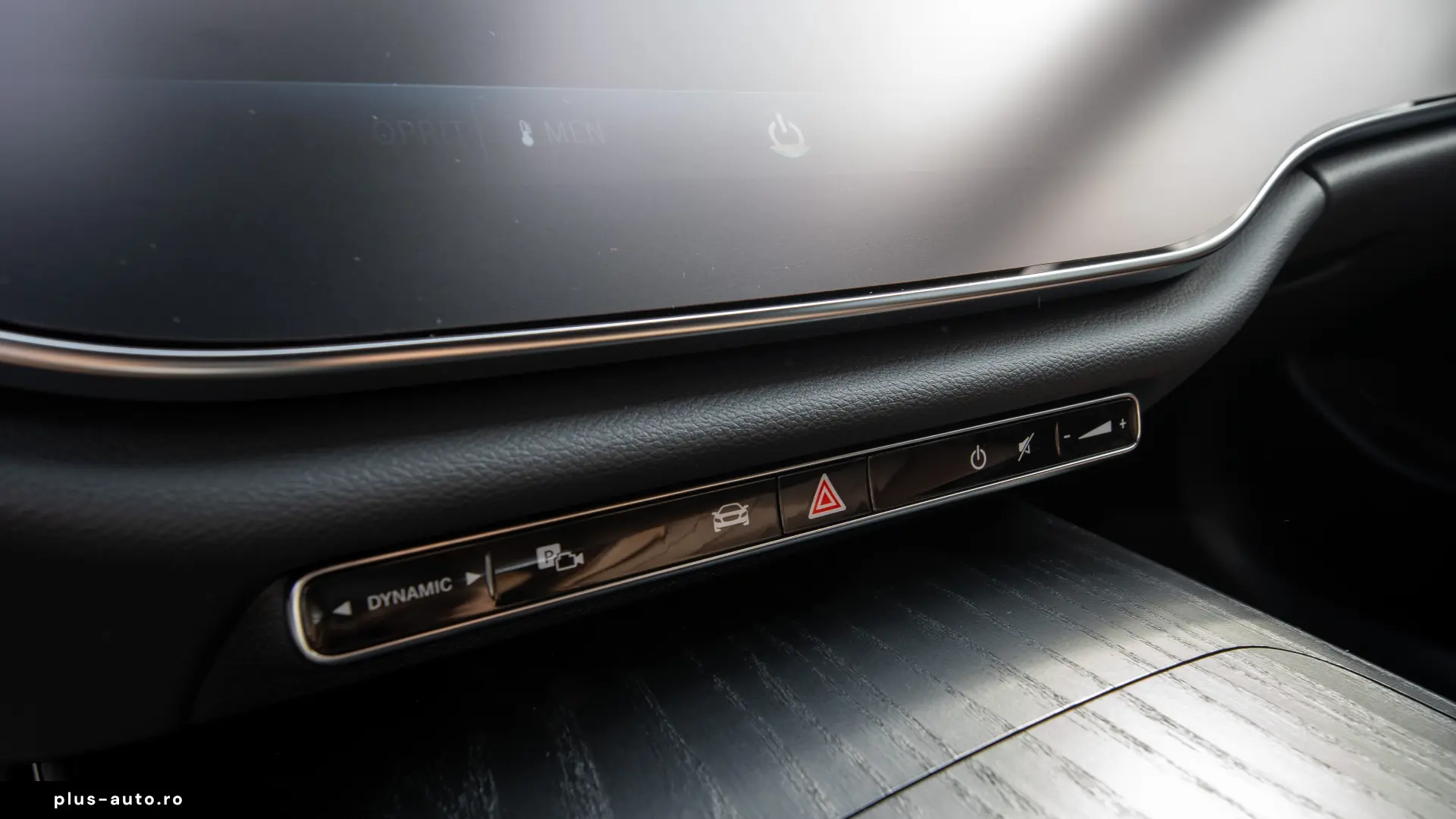 Mercedes-Benz E 450 4MATIC SUPERSCREEN