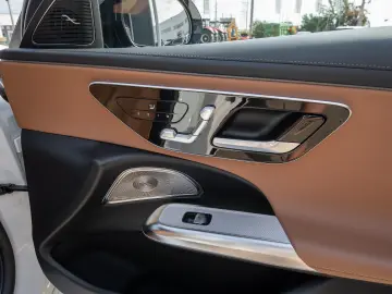 Mercedes-Benz E 450 4MATIC Superscreen Burmester 4D AIRMATIC