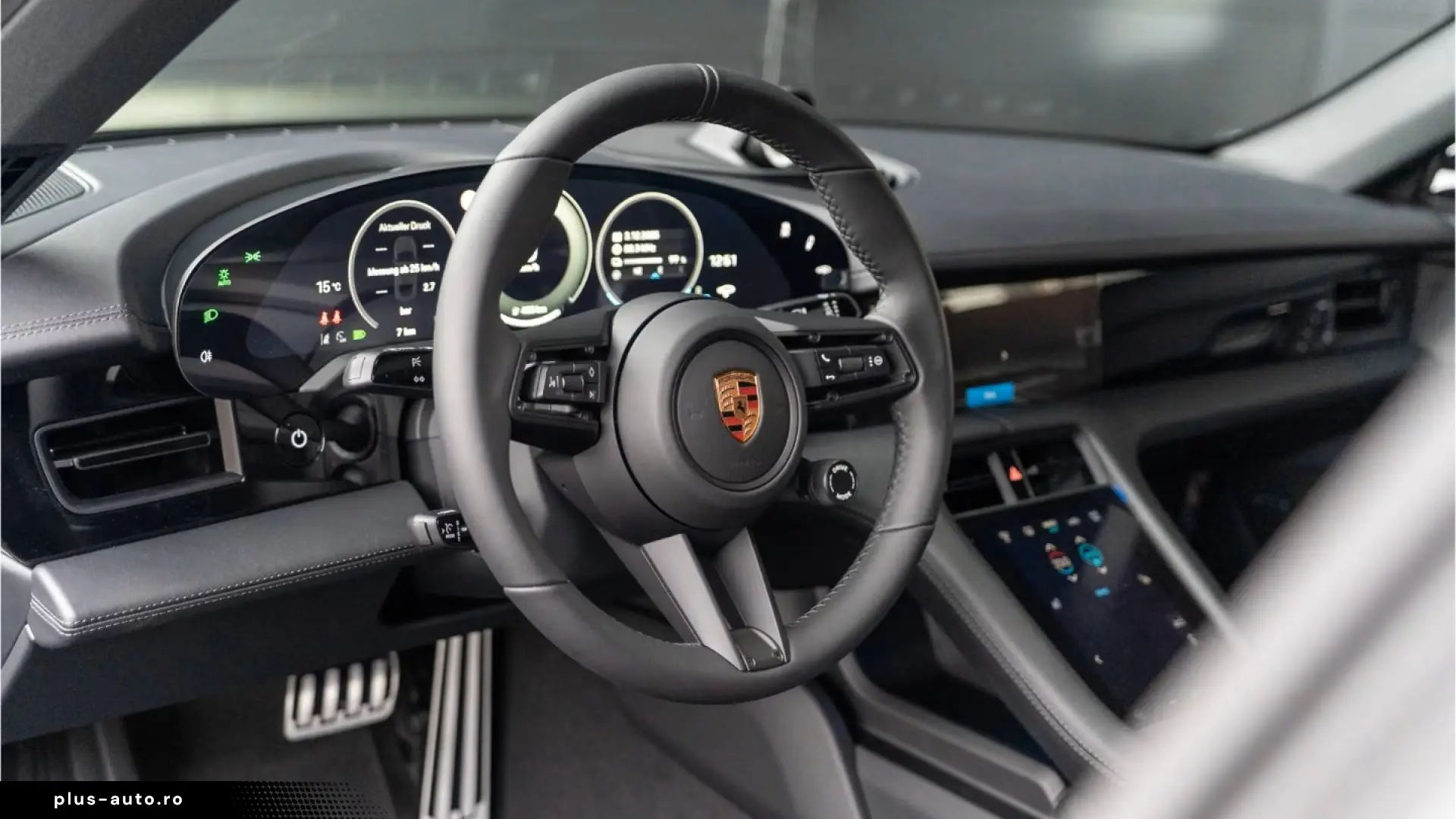 Porsche Taycan Black Edition Sport Chrono