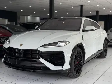 LAMBORGHINI Urus SE  PANO MASSAGE 360 B&O 3D 23  CARBON