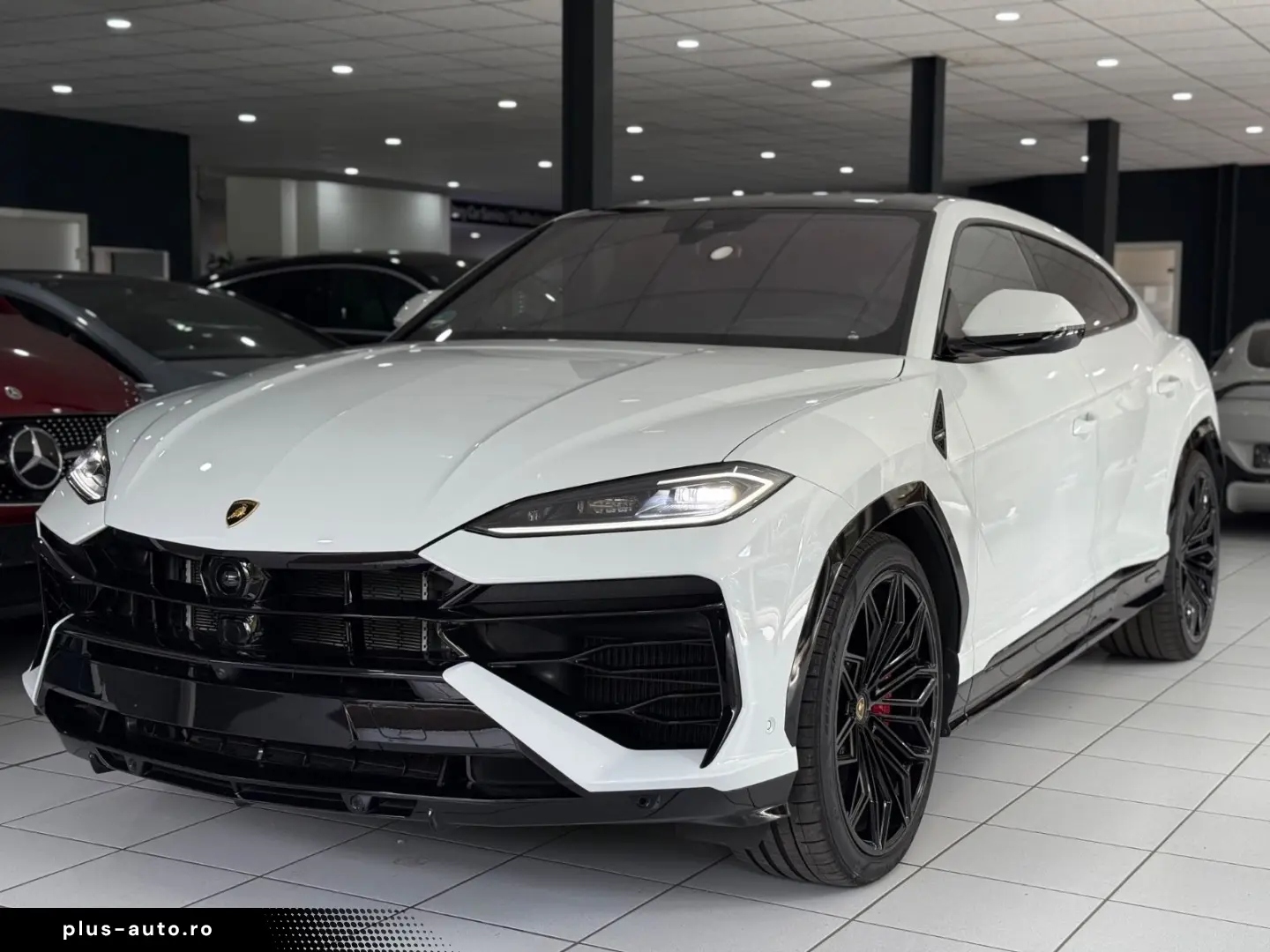 LAMBORGHINI Urus SE  PANO MASSAGE 360 B&O 3D 23  CARBON