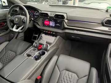 LAMBORGHINI Urus SE  PANO MASSAGE 360 B&O 3D 23  CARBON