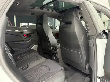 LAMBORGHINI Urus SE  PANO MASSAGE 360 B&O 3D 23  CARBON