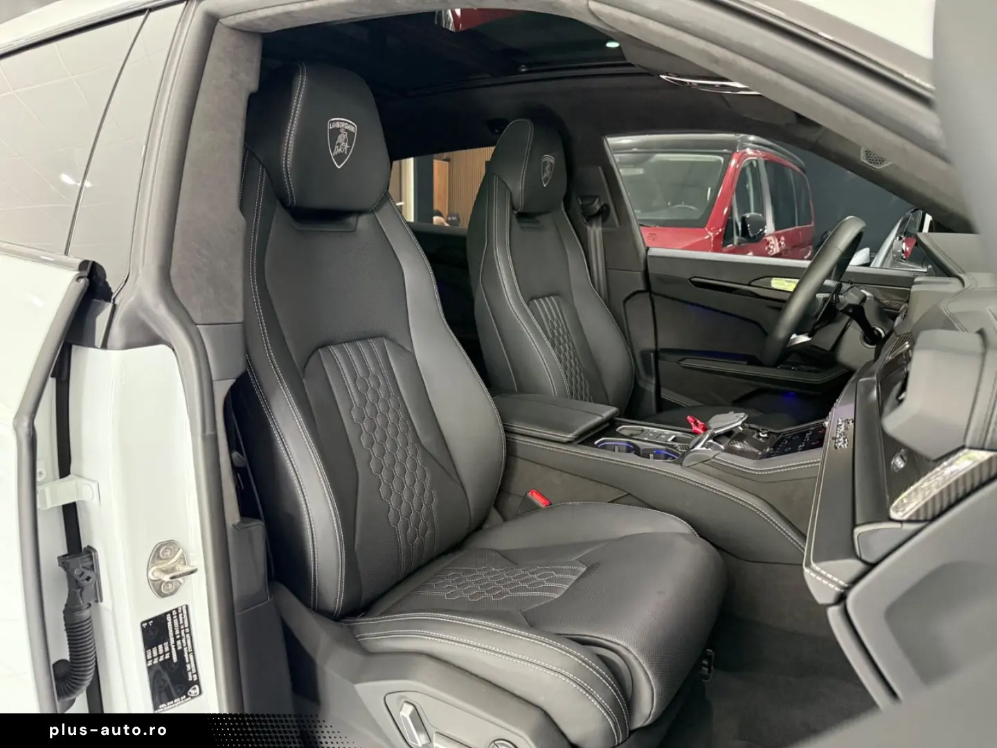 LAMBORGHINI Urus SE  PANO MASSAGE 360 B&O 3D 23  CARBON