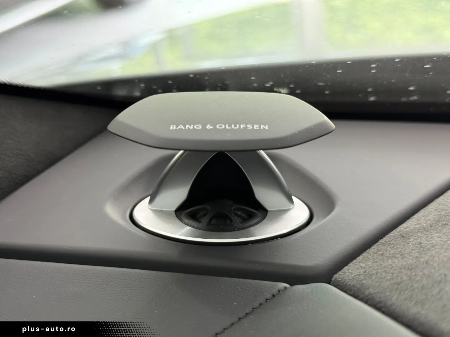 LAMBORGHINI Urus SE  PANO MASSAGE 360 B&O 3D 23  CARBON