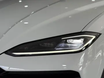 LAMBORGHINI Urus SE  PANO MASSAGE 360 B&O 3D 23  CARBON