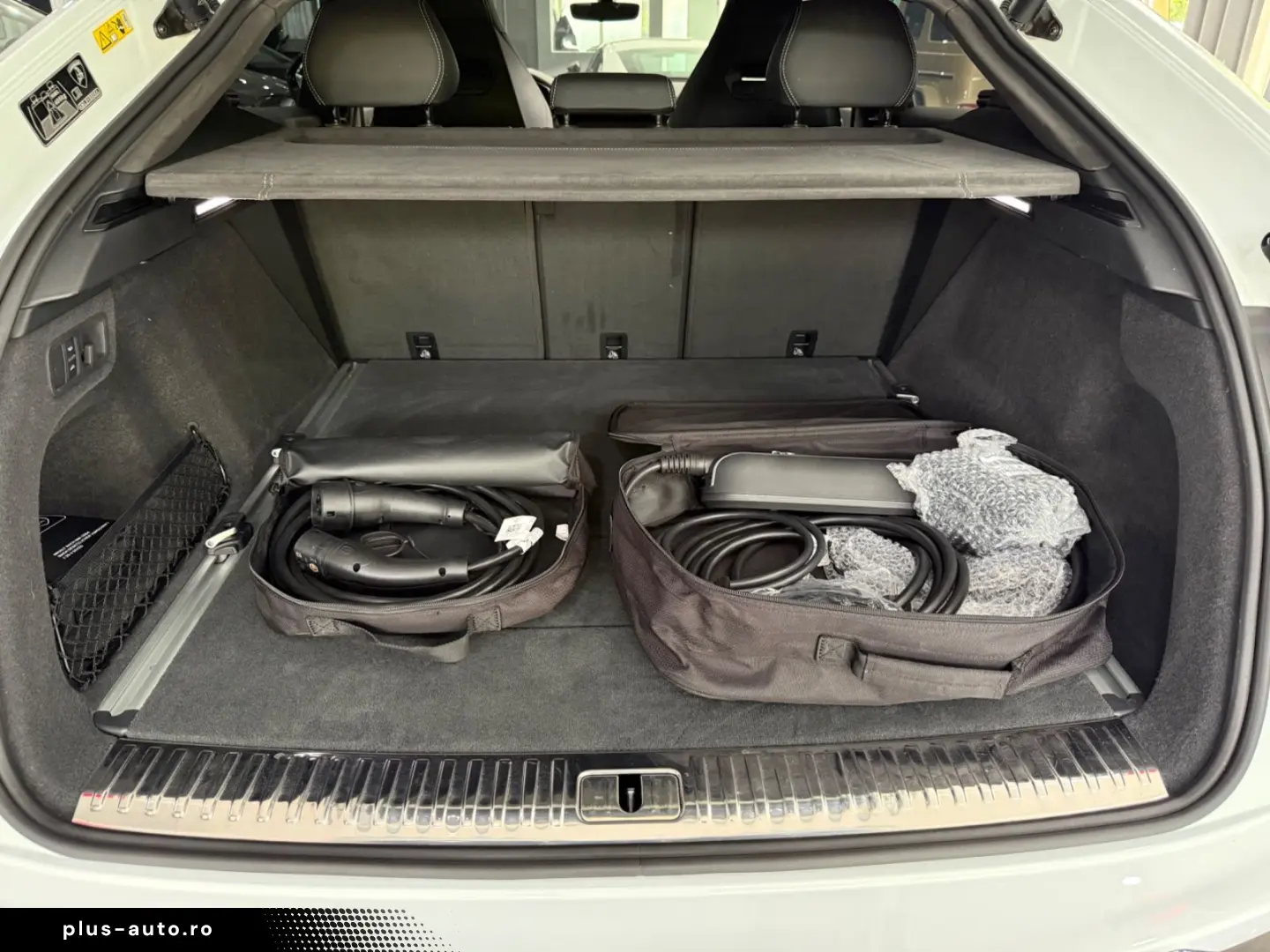 LAMBORGHINI Urus SE  PANO MASSAGE 360 B&O 3D 23  CARBON