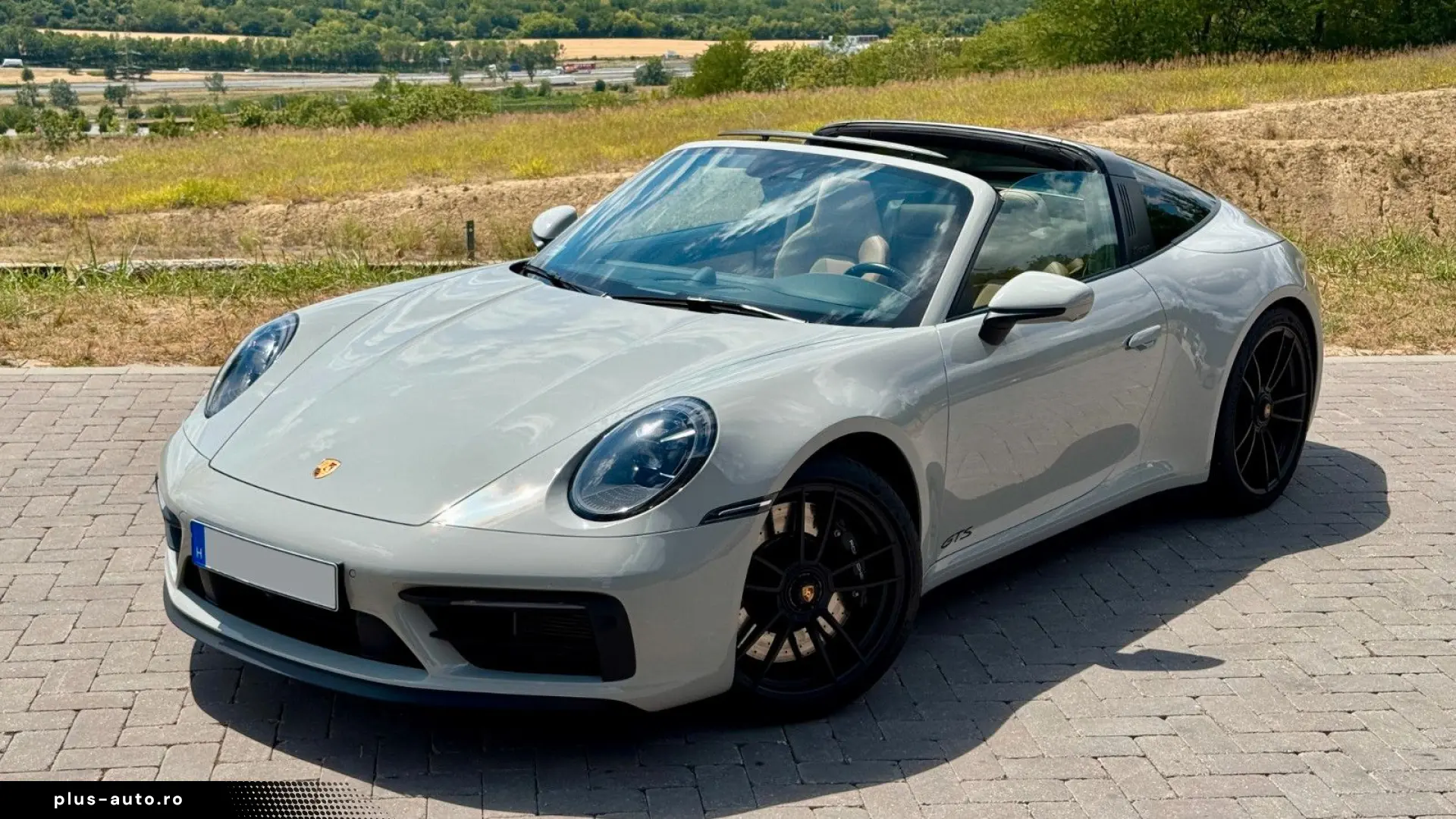 PORSCHE 911 Targa GTS   Bose   Lift   Sport Chrono   360