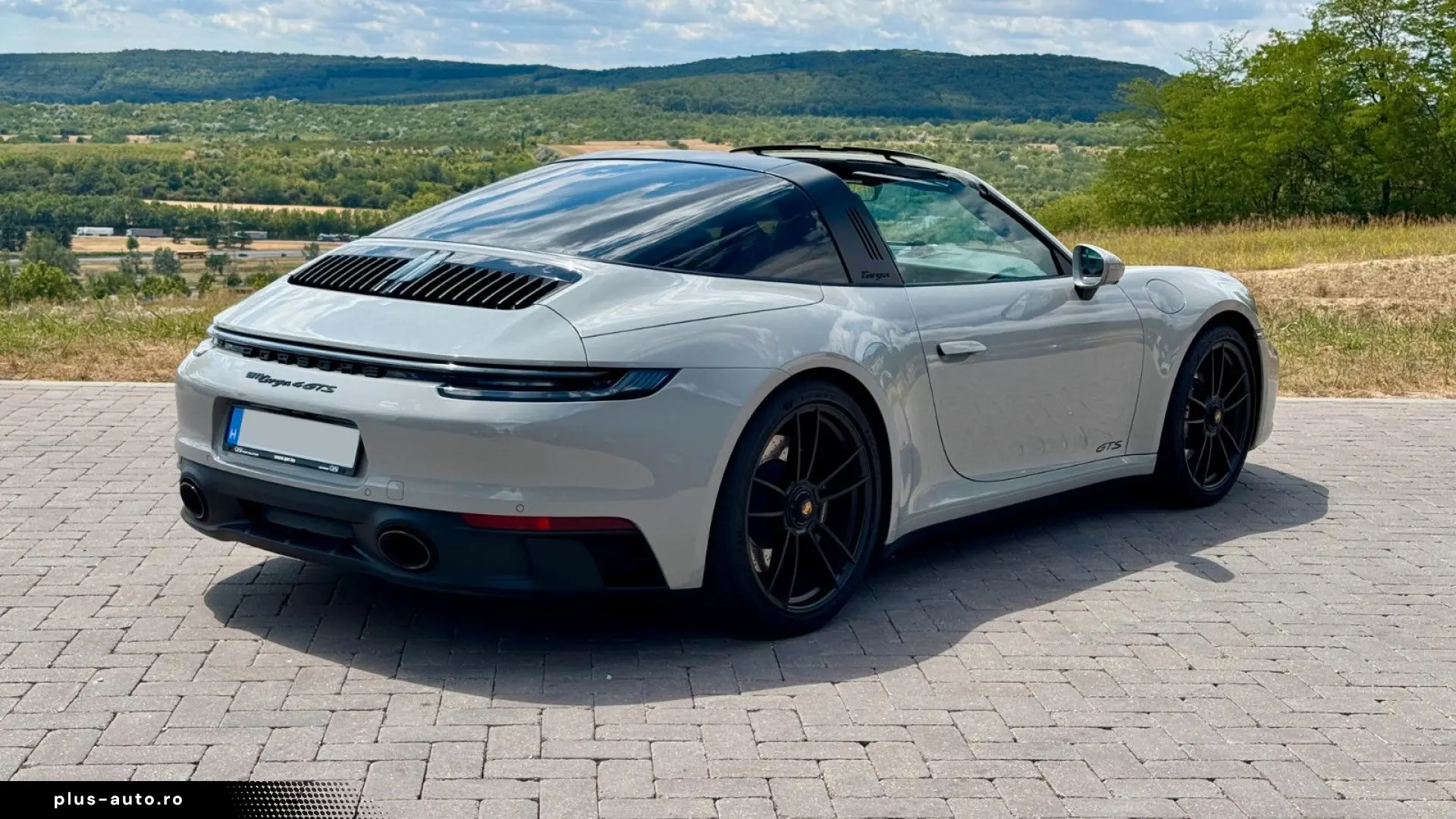 PORSCHE 911 Targa GTS   Bose   Lift   Sport Chrono   360