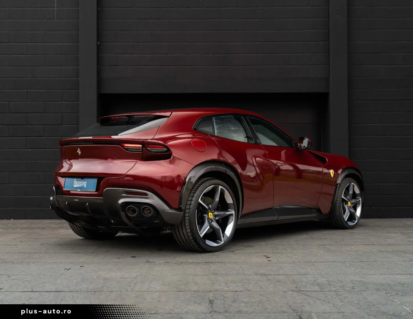 FERRARI Purosangue  LIFT CARBON SPECIAL COLOUR PANO