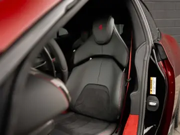 FERRARI Purosangue  LIFT CARBON SPECIAL COLOUR PANO
