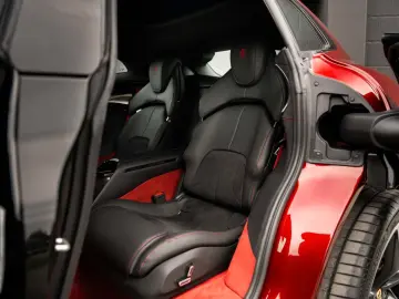 FERRARI Purosangue  LIFT CARBON SPECIAL COLOUR PANO