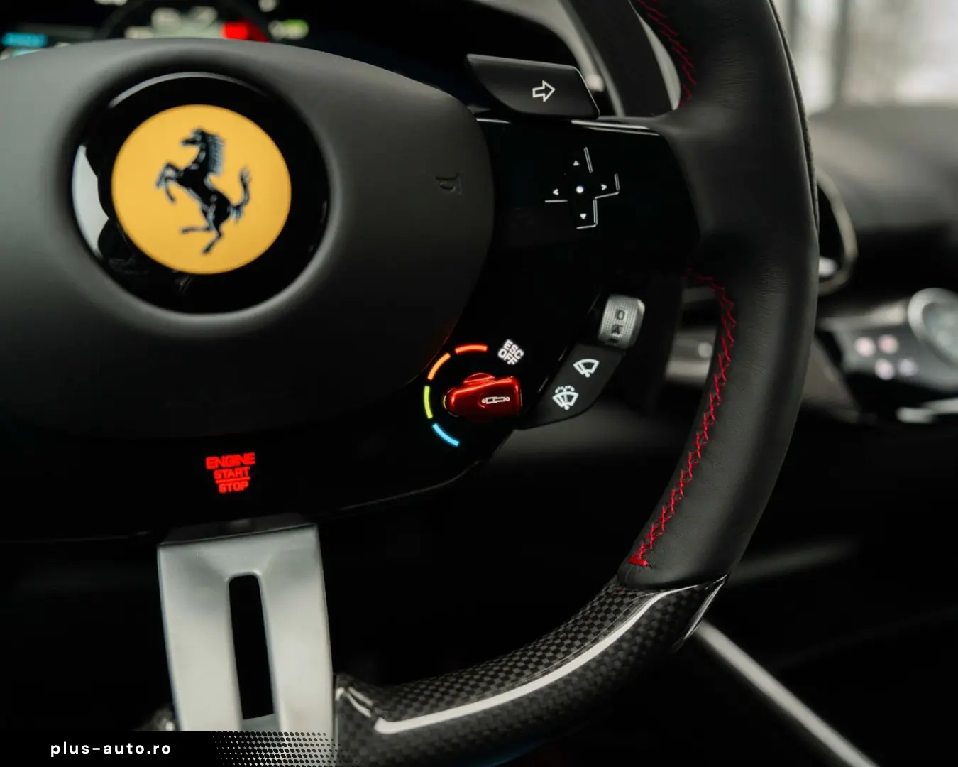 FERRARI Purosangue  LIFT CARBON SPECIAL COLOUR PANO