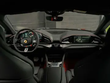 FERRARI Purosangue  LIFT CARBON SPECIAL COLOUR PANO