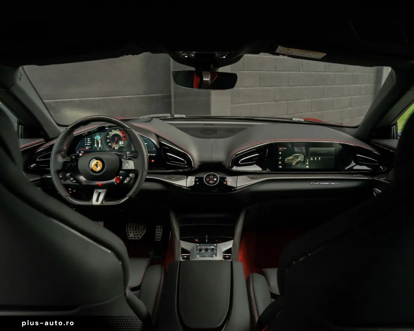 FERRARI Purosangue  LIFT CARBON SPECIAL COLOUR PANO