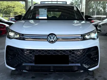 Volkswagen Tiguan 2.0 TDI Pano