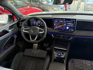 Volkswagen Tiguan 2.0 TDI Pano