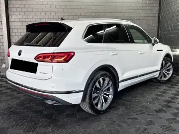 Volkswagen Touareg 3.0 TSI V6 eHybrid 4MOTION Elegance