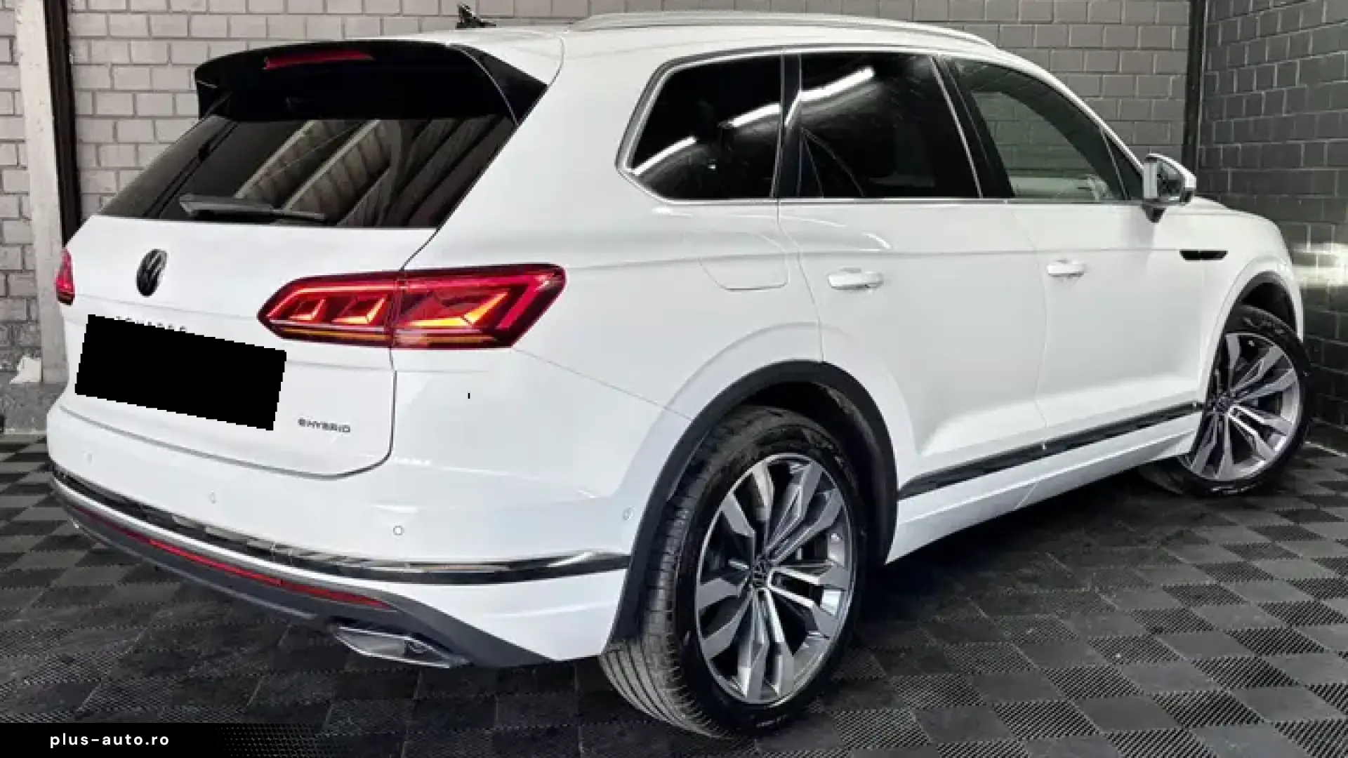 Volkswagen Touareg 3.0 TSI V6 eHybrid 4MOTION Elegance