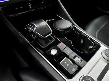 Volkswagen Touareg 3.0 TSI V6 eHybrid 4MOTION Elegance