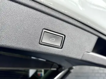 Volkswagen Touareg 3.0 TSI V6 eHybrid 4MOTION Elegance