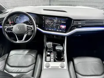 Volkswagen Touareg 3.0 TSI V6 eHybrid 4MOTION Elegance