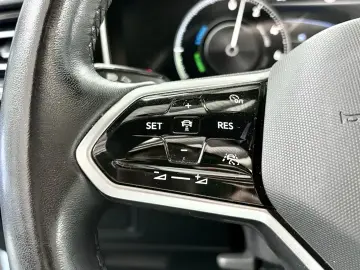 Volkswagen Touareg 3.0 TSI V6 eHybrid 4MOTION Elegance