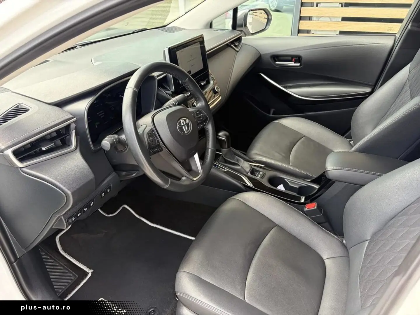 Toyota Corolla Sedan Hybrid Exclusive Hsd E-CVT