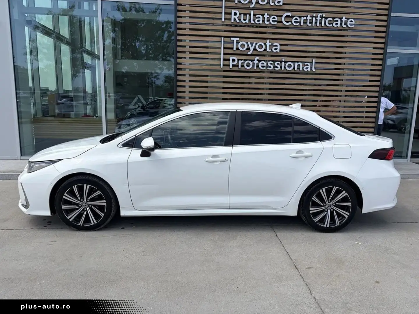 Toyota Corolla Sedan Hybrid Exclusive Hsd E-CVT