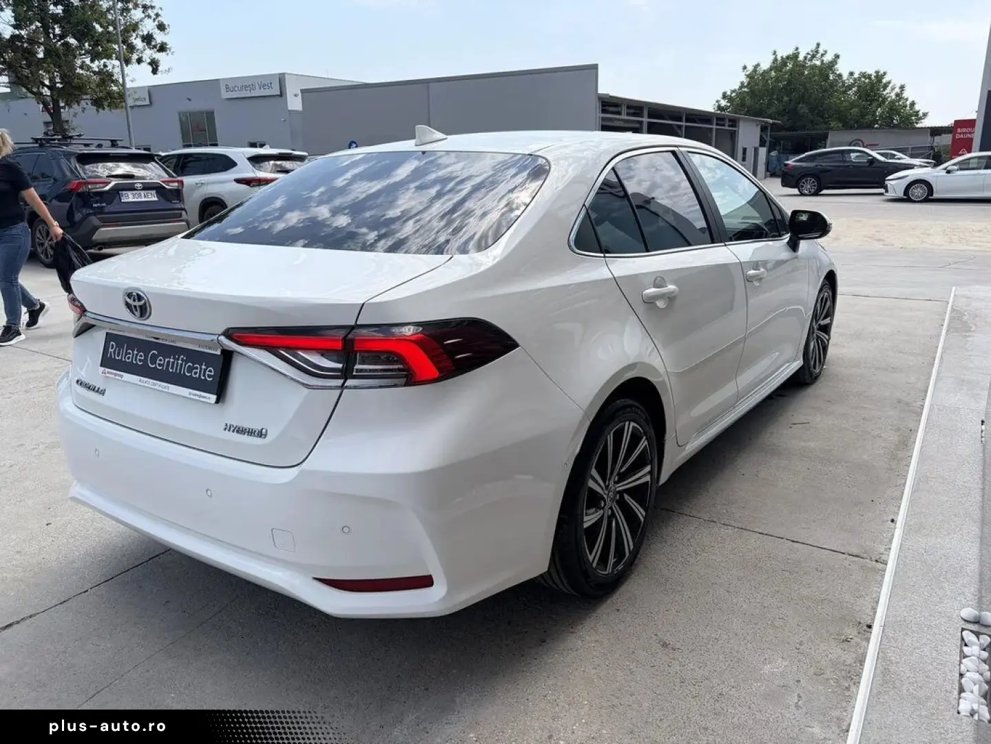 Toyota Corolla Sedan Hybrid Exclusive Hsd E-CVT