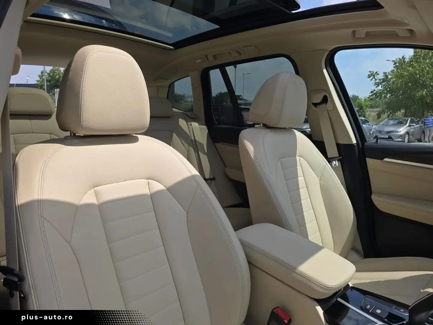 BMW X3 2.0 xDrive30i Luxury Line At 252HP