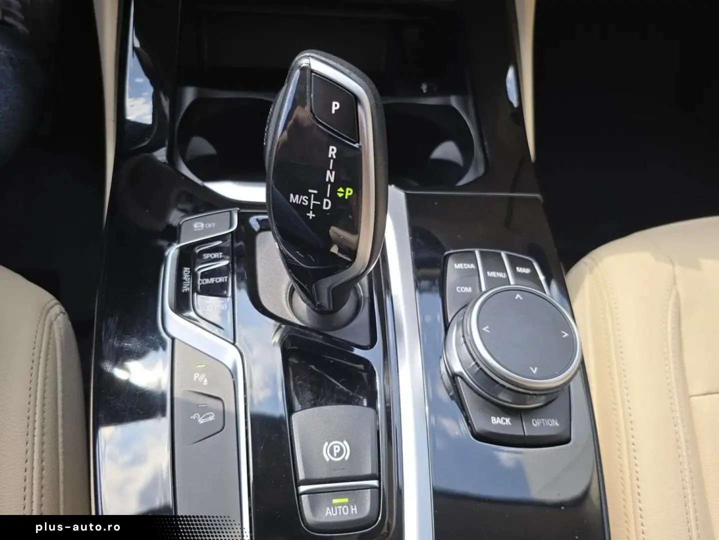BMW X3 2.0 xDrive30i Luxury Line At 252HP
