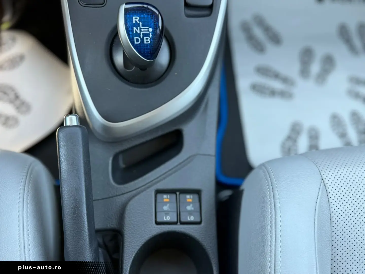 Toyota Auris Hybrid Pano Camera Piele Garantie Finantare Cre