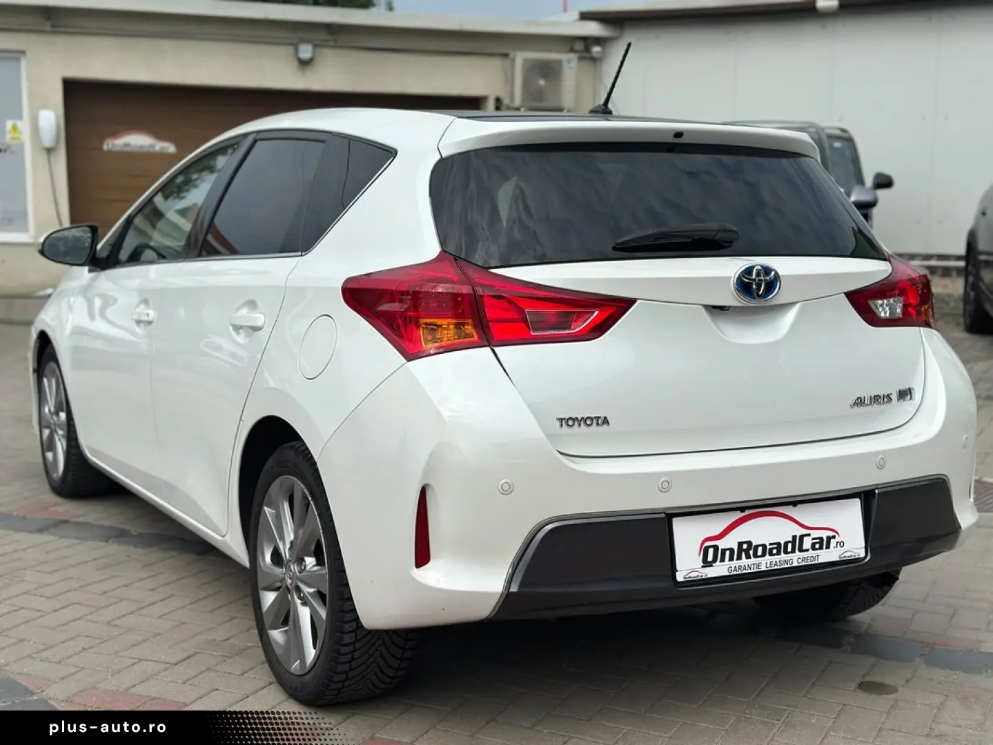 Toyota Auris Hybrid Pano Camera Piele Garantie Finantare Cre