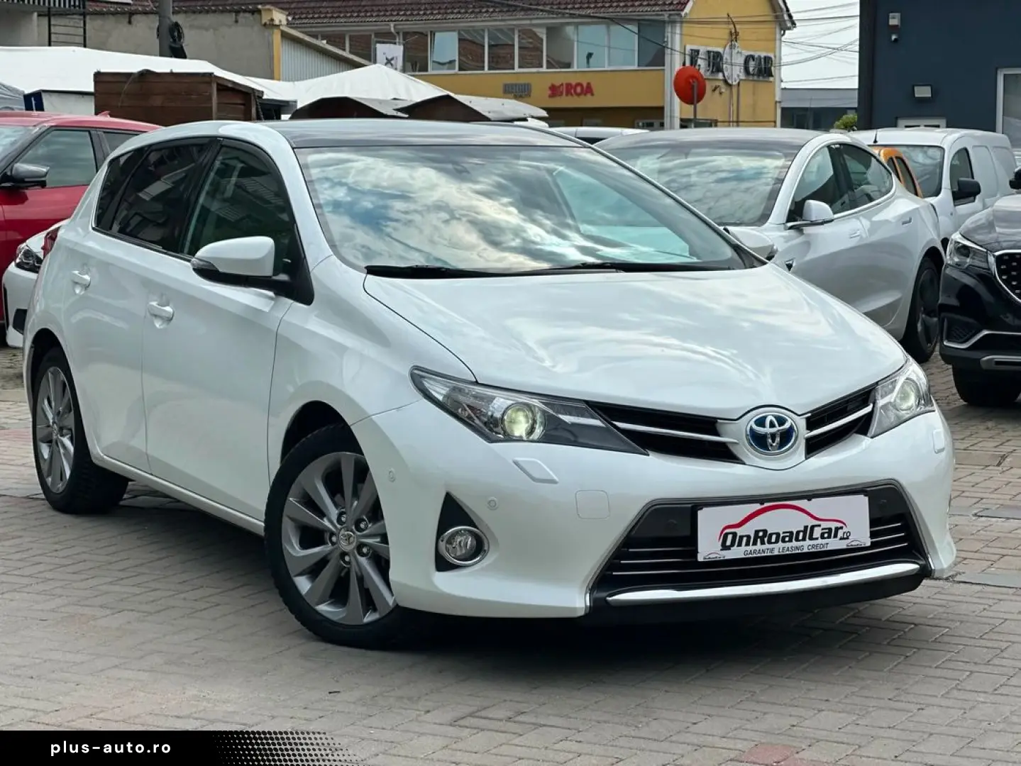 Toyota Auris Hybrid Pano Camera Piele Garantie Finantare Cre