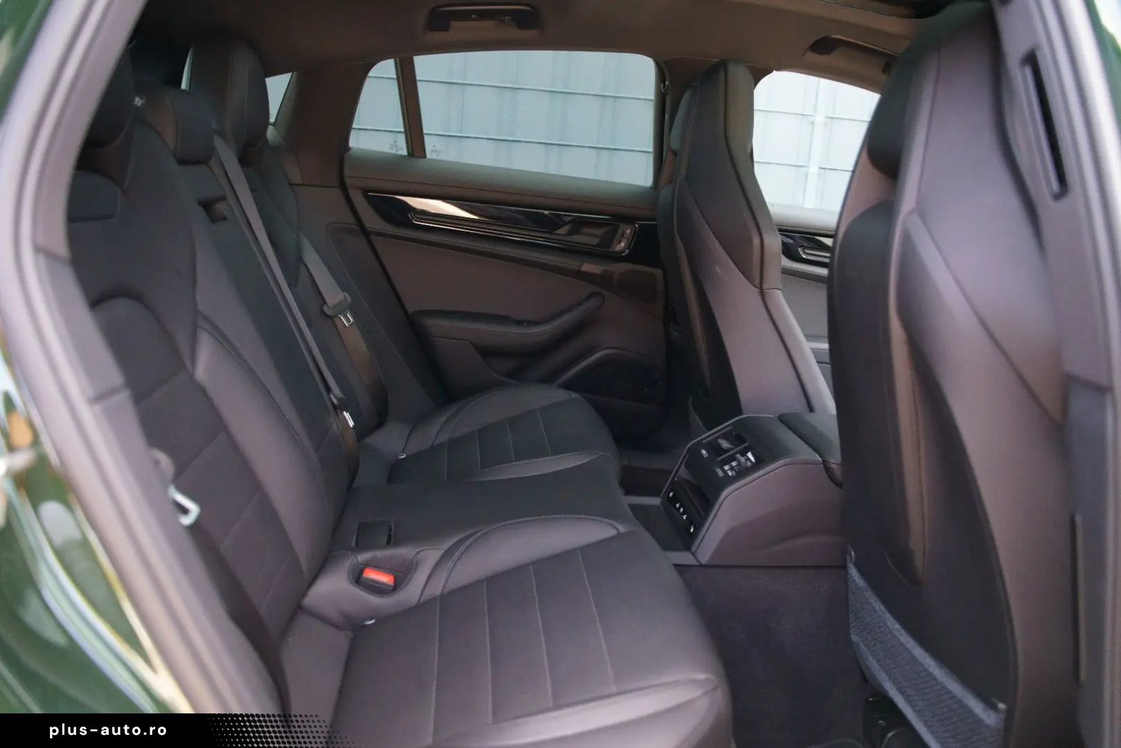 PORSCHE Panamera 4 E-Hybrid MJ25 P-Display 360 PANO