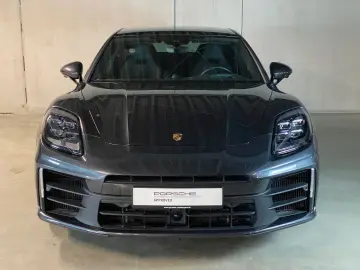 PORSCHE Panamera 4 E-Hybrid   Hinterachslenkung   BOSE